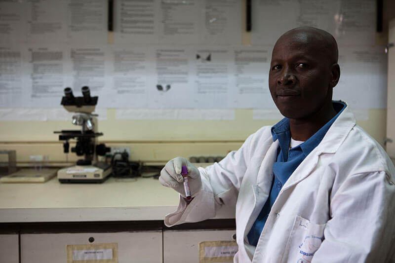 The GHTC's new paper finds that NPPDs play a vital role in bringing together the fragmented resources and expertise of the various sectors involved in neglected disease R&D. Credit: PATH/Evelyn Hockstein